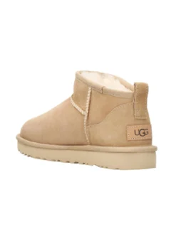 Ugg Classic Ultra Mini - Korte Laarzen - Sand 7 Ugg Classic Ultra Mini - Korte Laarzen - Sand -Mode Schoenenselectie Winkel 351ead526521466aa551436db67932ee
