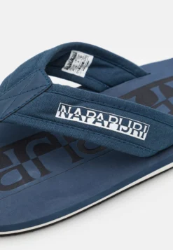 Napapijri Elm - Teensandalen - Avio 8 Napapijri Elm - Teensandalen - Avio -Mode Schoenenselectie Winkel 3ccd65d31b6045258a17a81aca7c2dc0 scaled