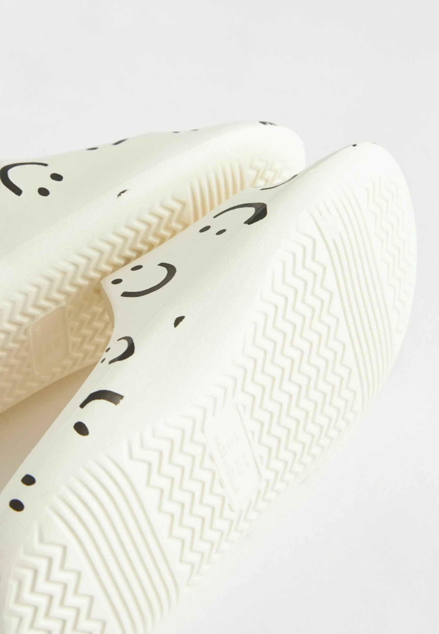 Next Lightweight Standard - Badslippers - Cream Smiley Face 4 Next Lightweight Standard - Badslippers - Cream Smiley Face - Afbeelding 4