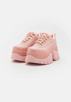 KOI FOOTWEAR Melanie Martinez Ribbon Cake Platform Shoes - Sneakers Laag - Pink/Purple -Mode Schoenenselectie Winkel 5aedb9d82fab41009734245e75f442b6 scaled