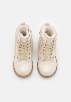 Friboo Veterboots - Nude 9 Friboo Veterboots - Nude -Mode Schoenenselectie Winkel 719aa0443a0044f08747f4248cd03c33 scaled