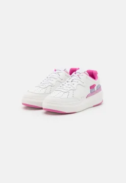 Emporio Armani Sneakers Laag - White/Pink -Mode Schoenenselectie Winkel 7acedb5760d64cf6a3bf2dbb4d65d1ed scaled