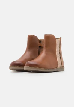 Uitgelichte producten -Mode Schoenenselectie Winkel 9e3226ddd83c425ea71066eb3cc6c99c scaled