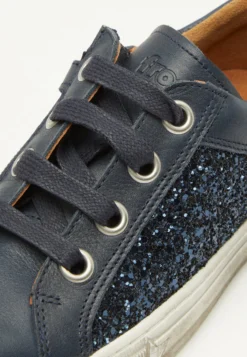 Froddo Star G - Sneakers Laag - Dark Blue -Mode Schoenenselectie Winkel cc80cbd2737648a18fd679fec0a7bbe5 scaled