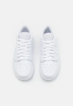 Air Jordan 1 - Sneakers Laag - Weiß 9 Air Jordan 1 - Sneakers Laag - Weiß -Mode Schoenenselectie Winkel d5723a62f0f545568defa8b2e4b8c905 scaled
