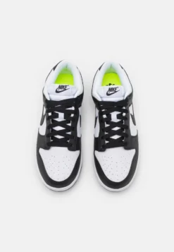 Nike Sportswear Dunk Low Next Nature - Sneakers Laag - White/Black 11 Nike Sportswear Dunk Low Next Nature - Sneakers Laag - White/Black -Mode Schoenenselectie Winkel f0a3544bf4724e66a86793321707f508 scaled